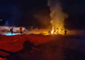 Devrilen azot yüklü kamyon patladı! Şoför feci şekilde can verdi