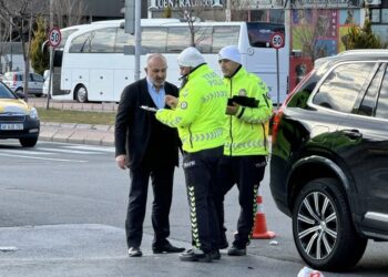 Kayserispor Başkanı elektrikli bisiklete çarptı, Suriyeli sürücü öldü