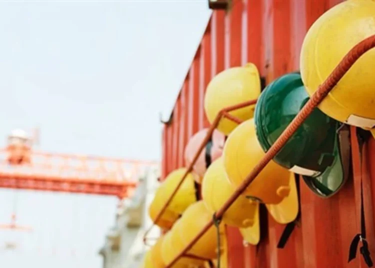 Hazine tasarruf istedi, kamu personelinin kıyafet ve koruyucu elbise yardımı kesildi