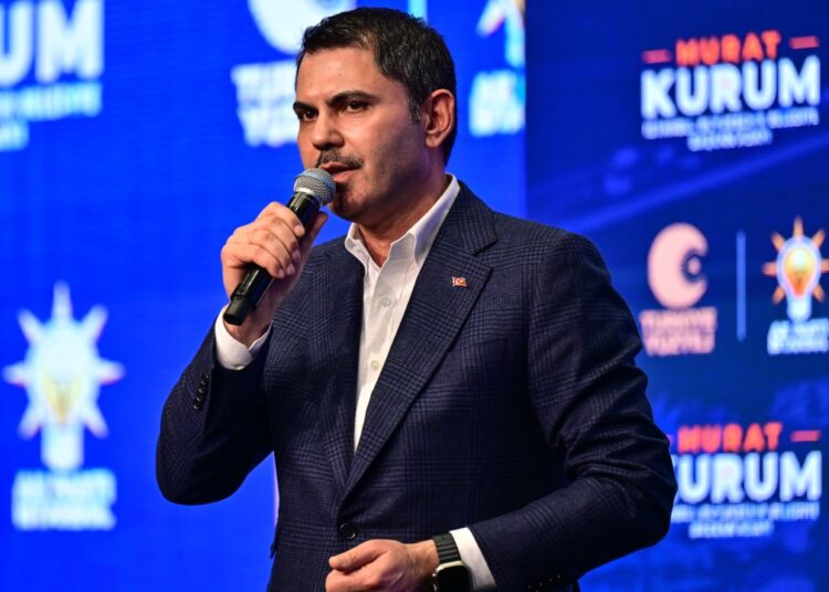 Murat Kurum elindeki son anketi açıkladı: ‘Fark 1,8 puan’