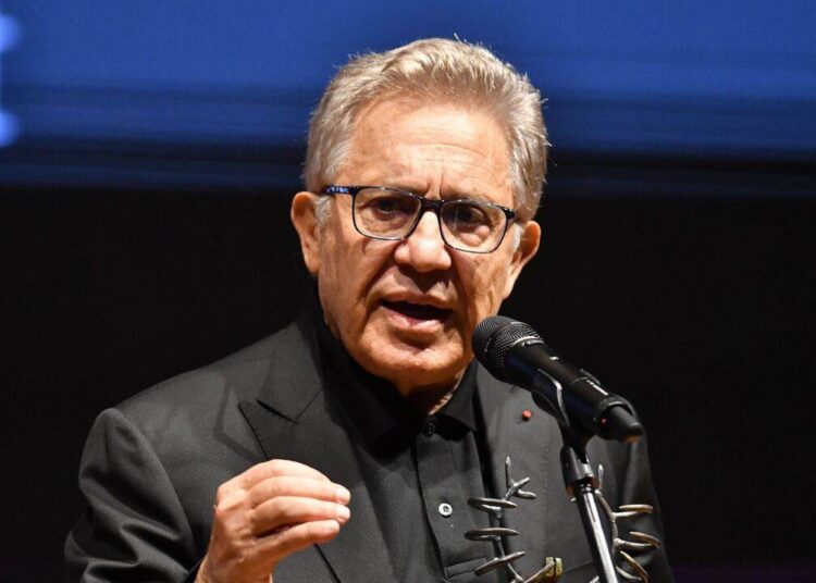 Zülfü Livaneli, İmamoğlu için oy kullanma çağrısı yaptı