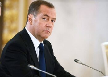 Medvedev’in iddiası: Almanya, Rusya ile savaşa hazırlanıyor