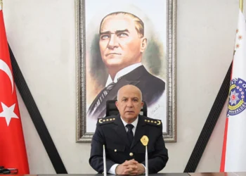 Mersin Emniyet ve İl Milli Eğitim müdürleri görevden alındı 5 Mersin Emniyet ve İl Milli Eğitim müdürleri görevden alındı