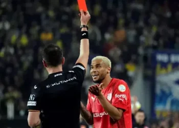 Safa Kar yazdı… ‘Pendik faciası’na ramak kala Fener’i hakem kurtardı