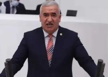 Emekliye ‘simit sat’ diyen MHP’li milletvekili milyonluk ihaleler almış