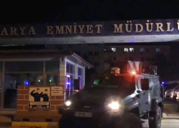 Sakarya’da eylem hazırlığındaki IŞİD'lilere operasyon: 33 gözaltı 1 Sakarya’da eylem hazırlığındaki IŞİD’lilere operasyon: 33 gözaltı