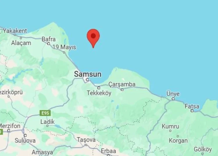Samsunlular sahura depremle kalktı 1 Samsunlular sahura depremle kalktı