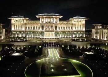 Saray’ın bir aylık masrafı 145 bin 480 emeklinin maaşına denk