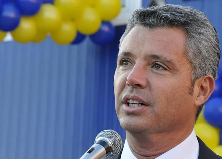 Sadettin Saran Fenerbahçe başkanlığına adaylığını açıkladı