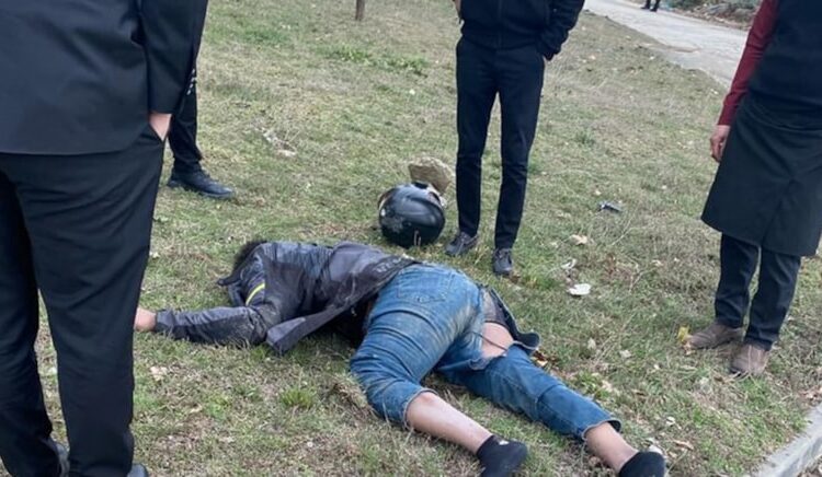 Sudan Cumhurbaşkanı'nın oğlu motoruyla önde giden araca vurdu: Durumu ağır 1 Sudan Cumhurbaşkanı’nın oğlu motoruyla önde giden araca vurdu: Durumu ağır