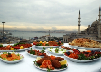 Dünyanın en iyi 100 yemeği belirlendi: Türkiye’den 8 yemek listede!