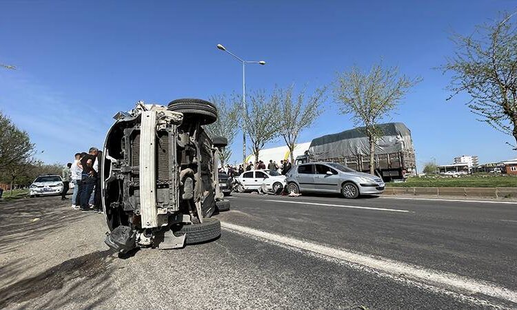 Bayram tatilinde 8 günde 5 bin kaza oldu, 66 kişi yaşamını yitirdi