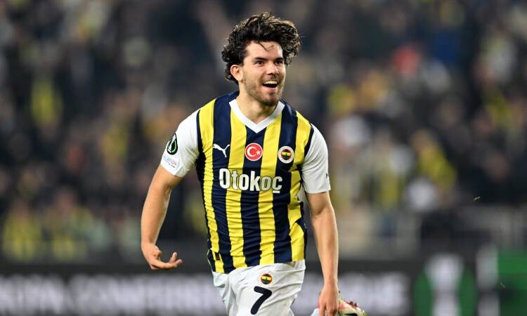 Premier Lig devi, Olympiakos maçında Ferdi Kadıoğlu'nu tribünden izleyecek! 1 Premier Lig devi, Olympiakos maçında Ferdi Kadıoğlu’nu tribünden izleyecek!