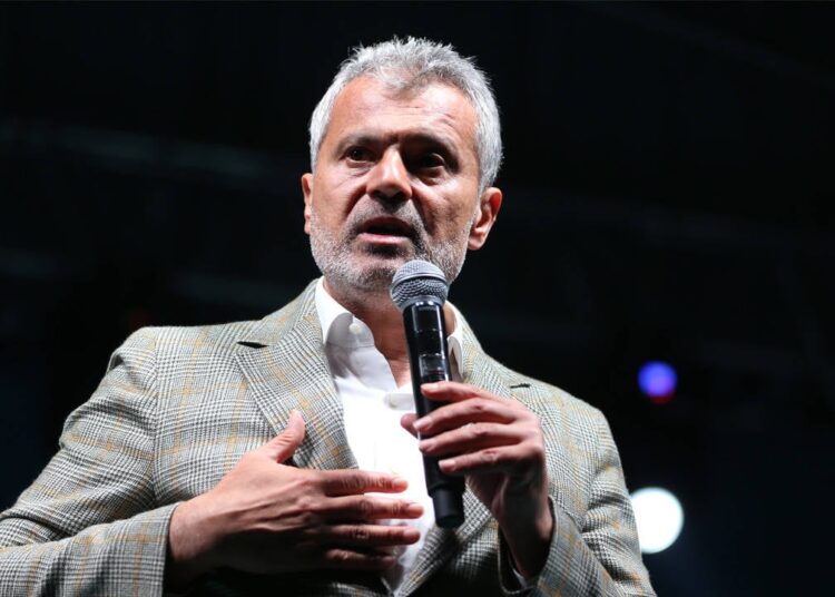 CHP itiraz etmişti: Hatay'da AKP'li Başkan Öntürk mazbatasını aldı 1 CHP itiraz etmişti: Hatay’da AKP’li Başkan Öntürk mazbatasını aldı