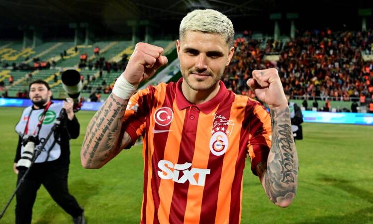 Mauro Icardi'nin Süper Kupa paylaşımında dikkat çeken Fenerbahçe detayı 1 Mauro Icardi’nin Süper Kupa paylaşımında dikkat çeken Fenerbahçe detayı