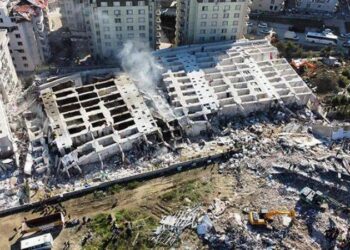 54 kişinin halen kayıp olduğu Rönesans Rezidans enkazında arama yapılacak