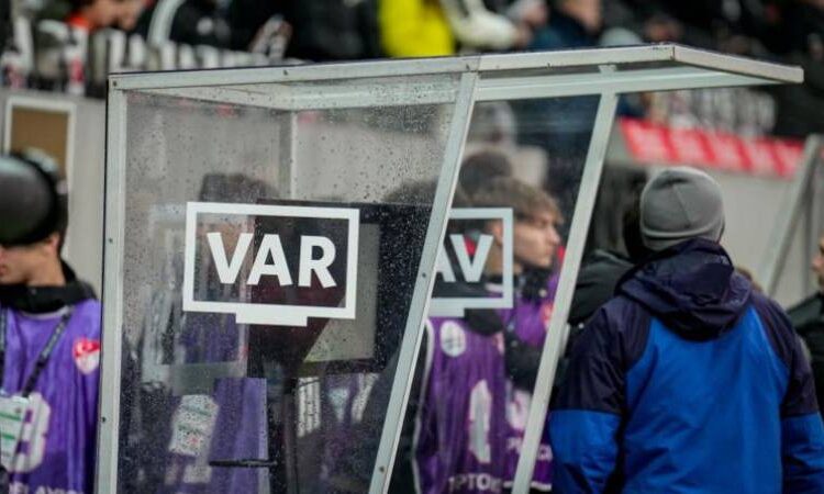 TFF lig sonuna kadar haftanın önemli maçlarında yabancı VAR hakemi görevlendirecek