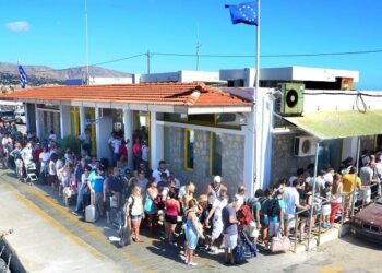 Yunan adalarına giden Türk turistlerin sayısı üçe katladı