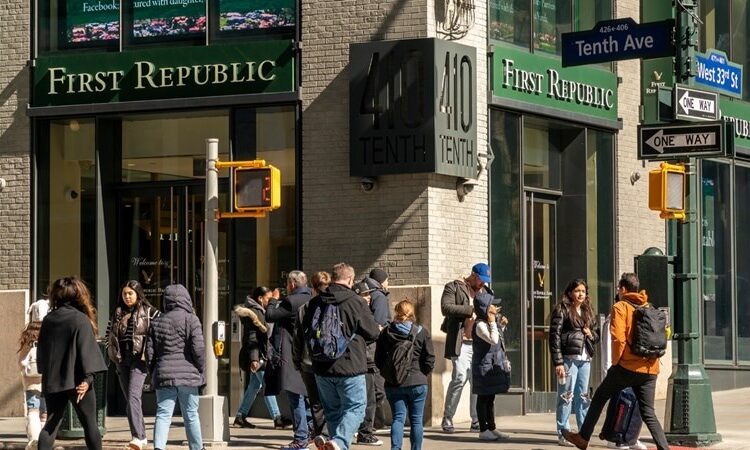 ABD’de banka iflası! Republic First’ın varlıkları ve mevduatlarını Fulton Bank alıyor 1 ABD’de banka iflası! Republic First’ın varlıkları ve mevduatlarını Fulton Bank alıyor