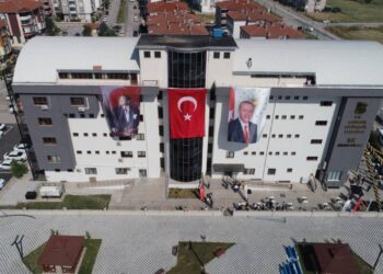 AK Partili belediyeler parayı ‘temsil ve tanıtım’a harcamış