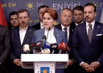 Akşener istifa çağrılarını yanıtsız bıraktı, İYİ Parti kongreye gidiyor