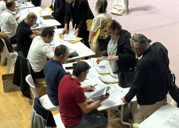 AK Parti 1 oyla kazandı, CHP itiraz etti 1 AK Parti 1 oyla kazandı, CHP itiraz etti