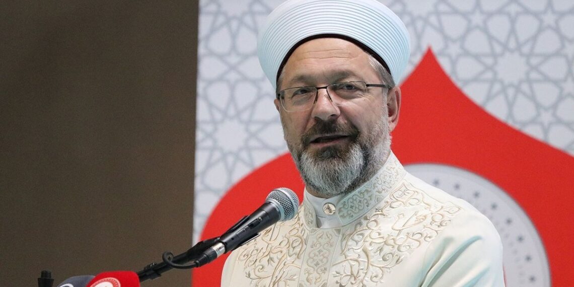 Anasayfa 65 Diyanet’ten Ali Erbaş’ın Audi A8 aracı için ‘şehir dışı program’ savunması