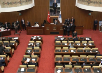 Ankara Büyükşehir Belediye Meclisi’nde denge değişti, AK Parti azınlığa düştü