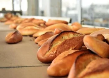 Ankara’da ekmeğe seçim sonrası ilk zam yapıldı