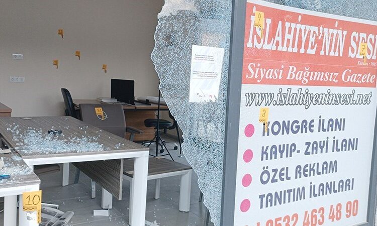 Gaziantep’te yerel gazetenin ofisi kurşunlandı