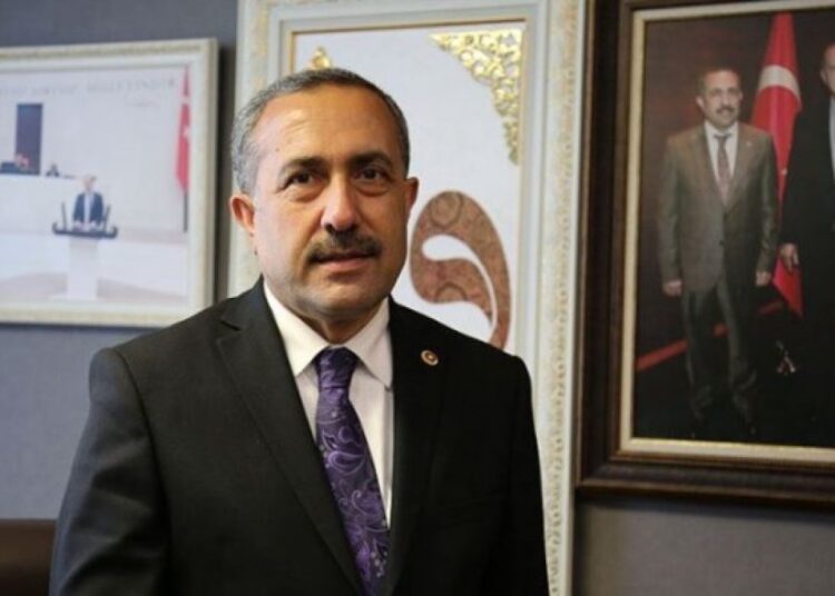 AK Parti'nin Van adayı Arvas: Kararı saygı ile karşılıyor, hayırlı olmasını diliyorum 1 AK Parti’nin Van adayı Arvas: Kararı saygı ile karşılıyor, hayırlı olmasını diliyorum