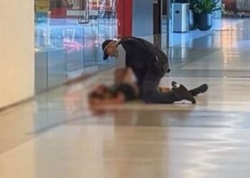 Avustralya’da alışveriş merkezinde saldırı paniği: Çok sayıda ölü var