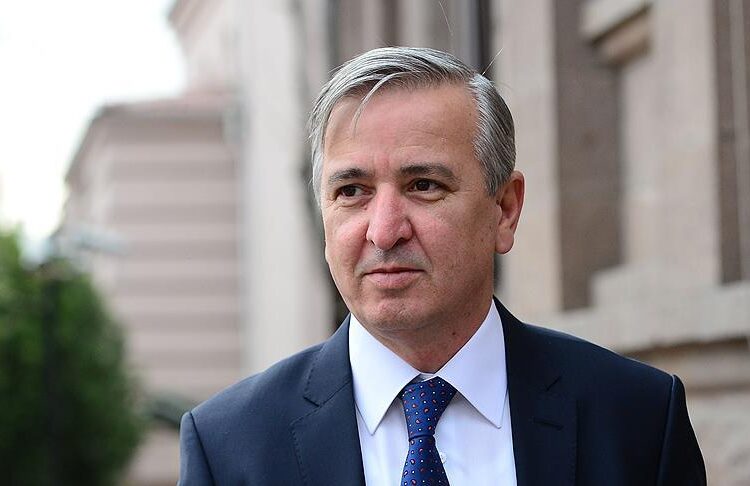 Aydın Ünal: AK Parti’yi kemoterapi değil, zararlı hücrelerin kesilip atılması eski sağlığına kavuşturacak 1 Aydın Ünal: AK Parti’yi kemoterapi değil, zararlı hücrelerin kesilip atılması eski sağlığına kavuşturacak