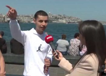 17 yaşındaki İstanbullu genç sosyal medyada gündem oldu: Eminönü’ne ilk kez gelebiliyorum