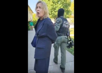 ABD’de üniversitelerin İsrail karşıtı protestoları şiddetleniyor! Ünlü filozof McAfee’ye ters kelepçe