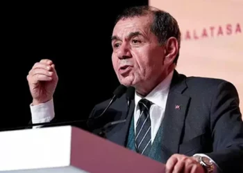 Galatasaray Başkanı Özbek’ten Ali Koç’a: Şampiyonluk için değer mi?