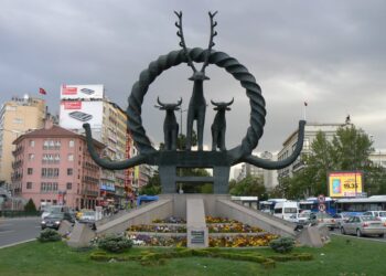 Hitit Güneşi talepleri etkili oldu: Ankara’da şehrin yeni amblemi için yarışma düzenlenecek 1 Hitit Güneşi talepleri etkili oldu: Ankara’da şehrin yeni amblemi için yarışma düzenlenecek