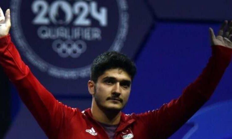 Milli halterci Muhammed Furkan Özbek, Paris 2024 kotası aldı 1 Milli halterci Muhammed Furkan Özbek, Paris 2024 kotası aldı