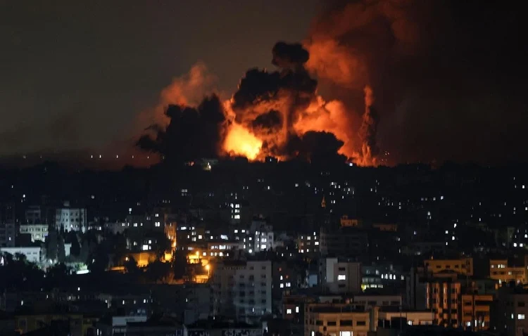 Hamas sözcüsü: Netanyahu koltuğunda kalabilmek için süreci uzatıyor 1 Hamas sözcüsü: Netanyahu koltuğunda kalabilmek için süreci uzatıyor