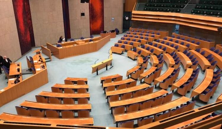 Hollanda Parlamentosu’ndan Gümrük Birliği güncellemesi şartı: AİHM kararları uygulansın