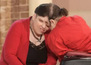 Dünyanın en yaşlı yapışık ikizleri, 62 yaşında hayata veda etti