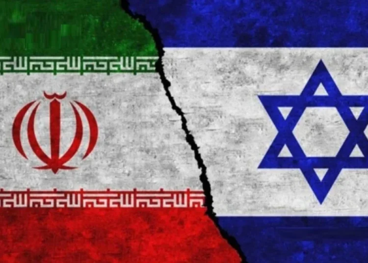 İsrail saldırmaya, İran karşılık vermeye hazır