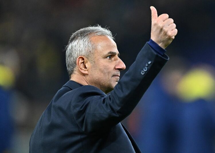 Fenerbahçe kritik maçta tam kadro: İsmail Kartal ideal 11'e dönüyor 1 Fenerbahçe kritik maçta tam kadro: İsmail Kartal ideal 11’e dönüyor