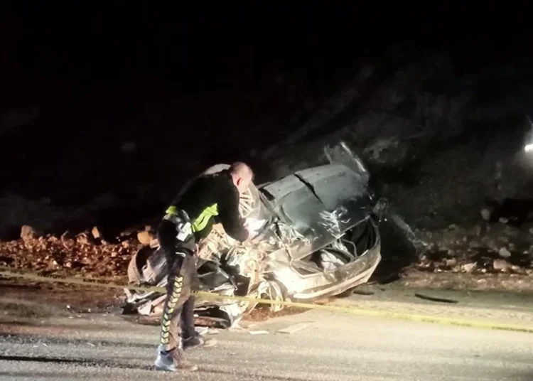 Narman’da tünel istenen bölgede kaza: 3 ölü, 2 yaralı 1 Narman’da tünel istenen bölgede kaza: 3 ölü, 2 yaralı