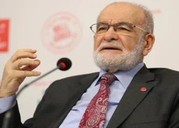 Karamollaoğlu’ndan AKP iktidarına ‘Van’ tepkisi: Milli iradeyi yok saymaktır