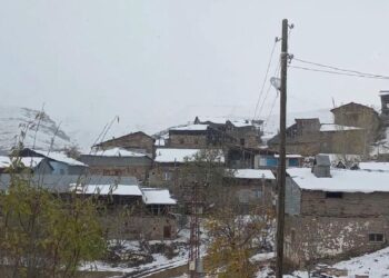 Bir köy toplu olarak sandığı boykot etti 