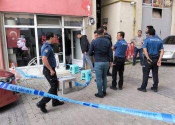 80 yaşındaki adam, pompalı tüfekle kuaför salonuna ateş etti: 2 ölü