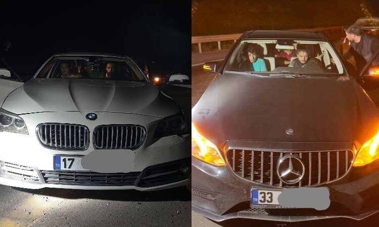 Lüks araçlarla insan kaçakçılığı yapan şüpheliler yakayı ele verdi! 1 Lüks araçlarla insan kaçakçılığı yapan şüpheliler yakayı ele verdi!