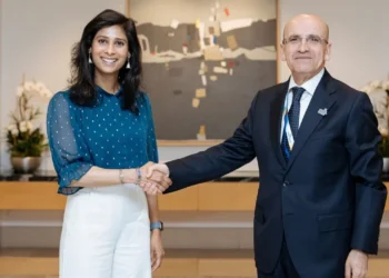 Anlaşma yok, görüşme var: Mehmet Şimşek, IMF Başkan Yardımcısı ile bir araya geldi
