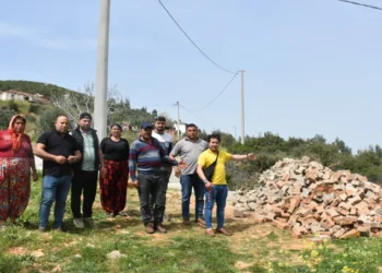 Muhtarlık yarışını kaybetti, ‘tapulu arazim’ diyerek yolu kapattı